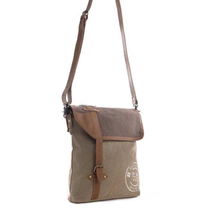 Adventure First Step Shoulder Bag - The Daisy Chain