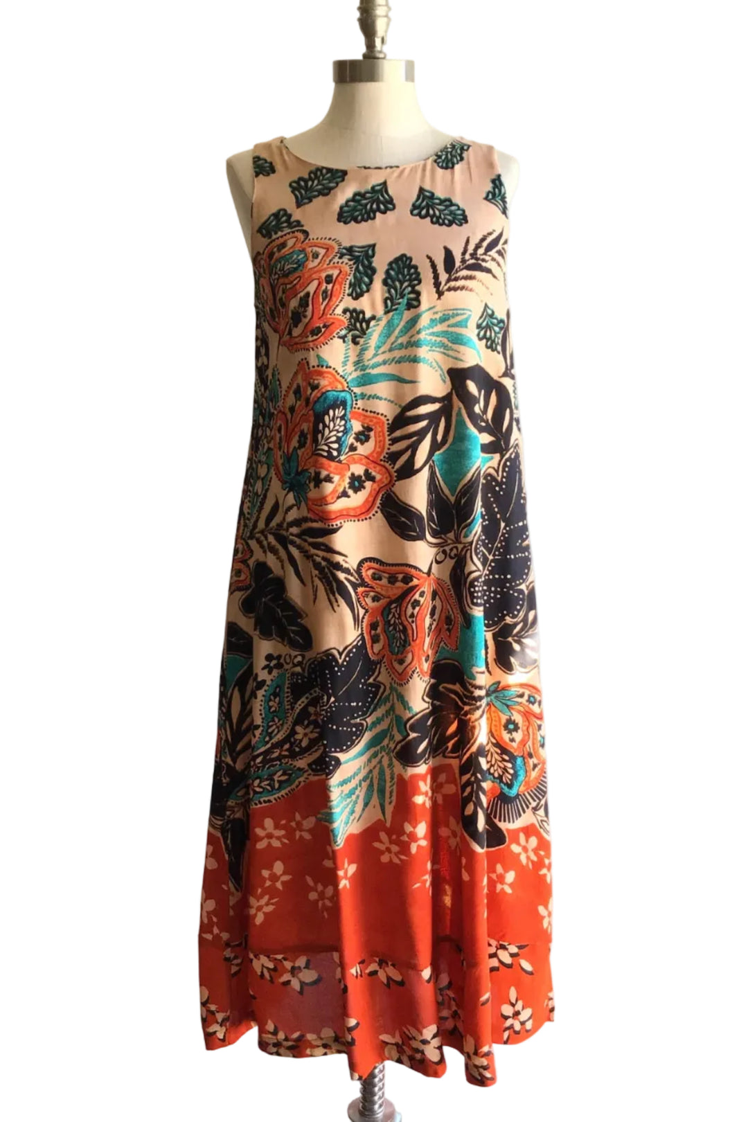 Saventa Sleeveless Dress