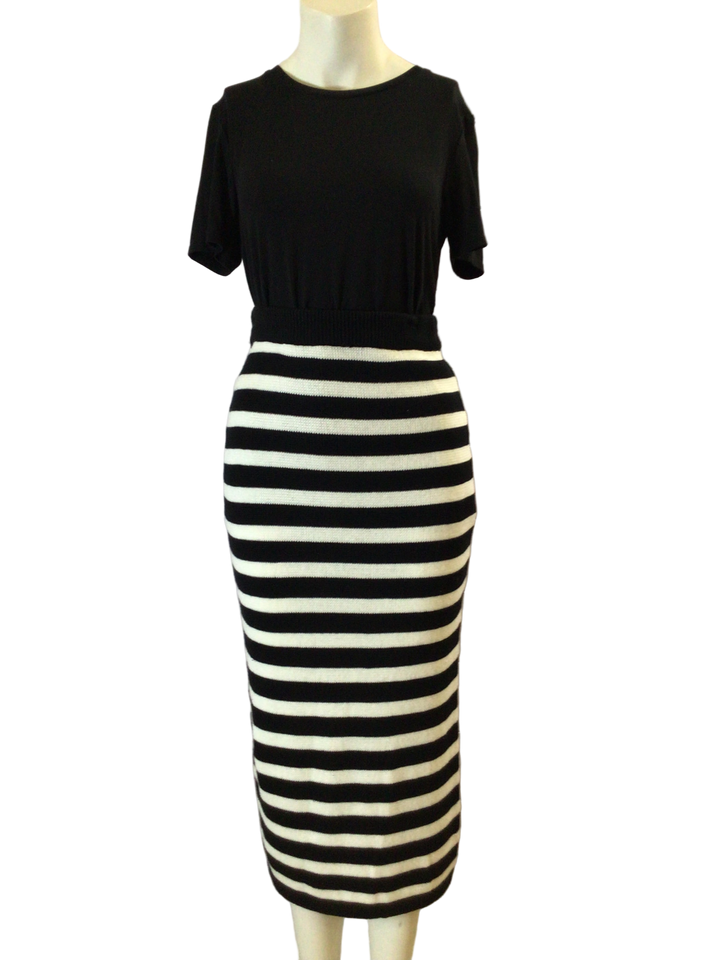White and Black Striped Knitted Skirt