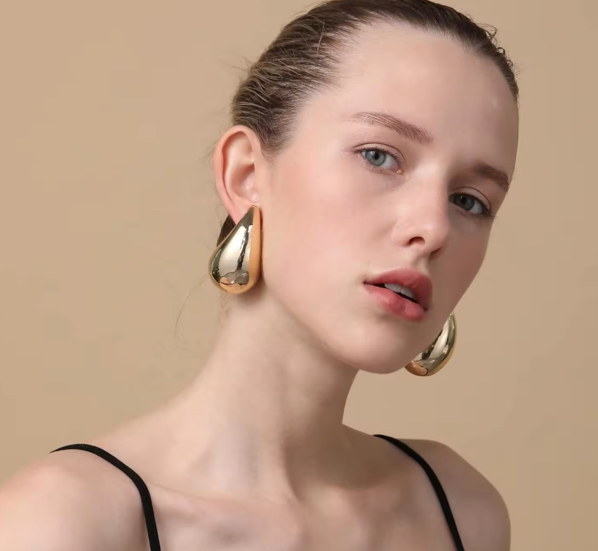 Tear Drop Earrings: Large