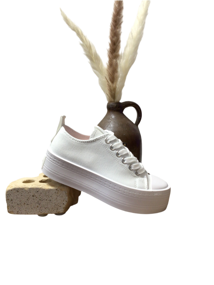 Refresh Platform Sneakers- White