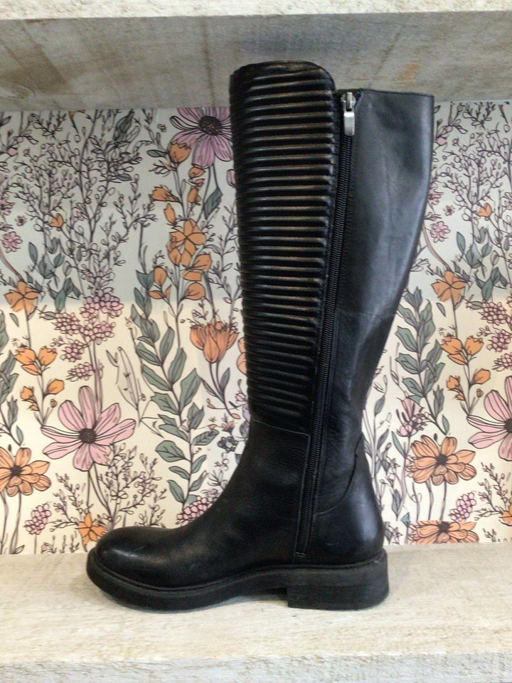 Black Knee High Leather Boots