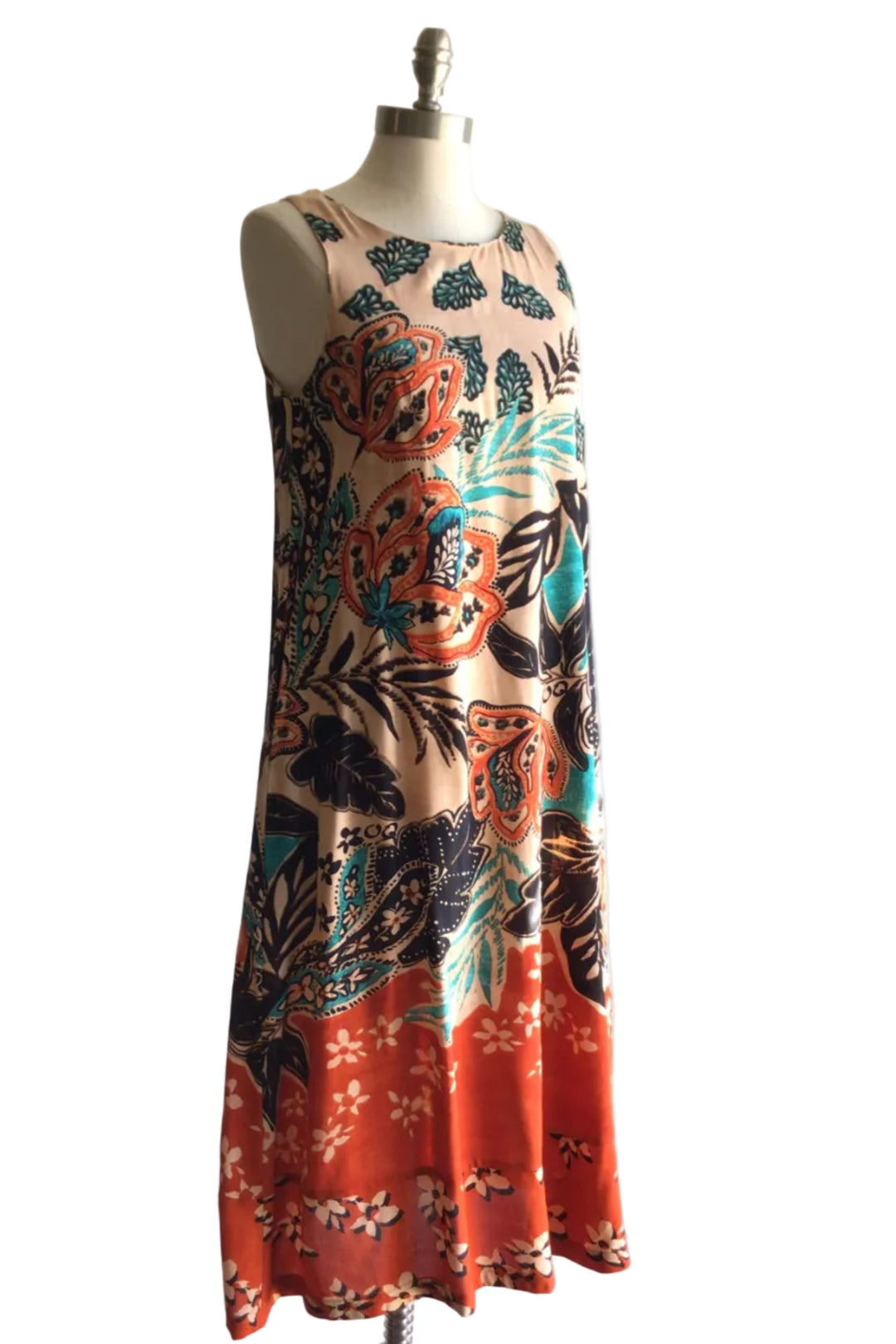 Saventa Sleeveless Dress