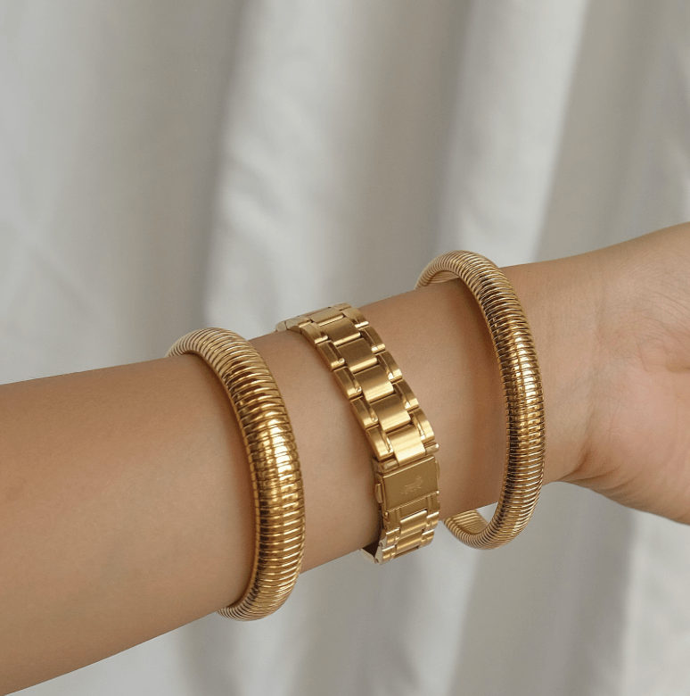 Cobra Stretch Bangle: 12mm - The Daisy Chain