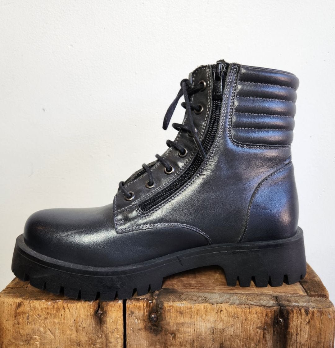 Lucia Combat Boot - The Daisy Chain
