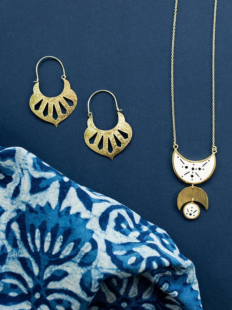 Moon Child Necklace White - The Daisy Chain