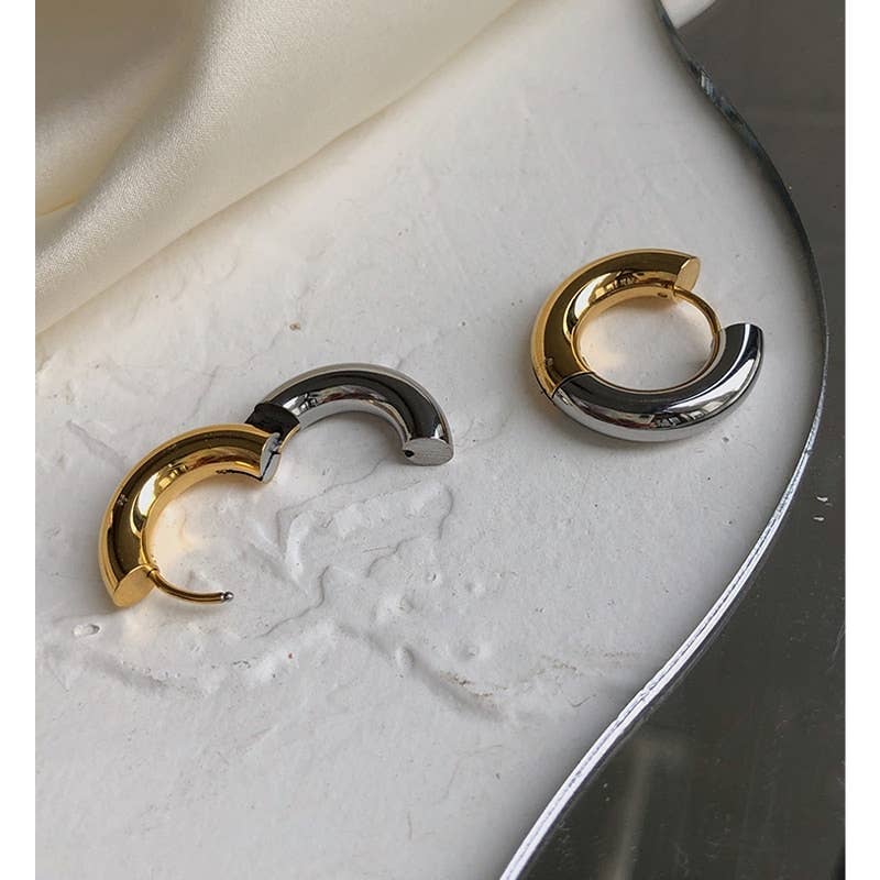 Two Tone Earring - Medium - The Daisy Chain
