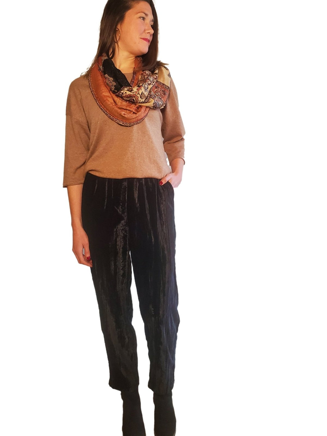 Velvet Tapered Pants - The Daisy Chain