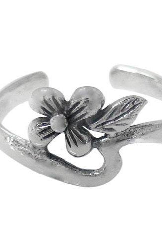 Flower Toe Ring %Women's Clothing Boutique Collingwood% Toe Ring 