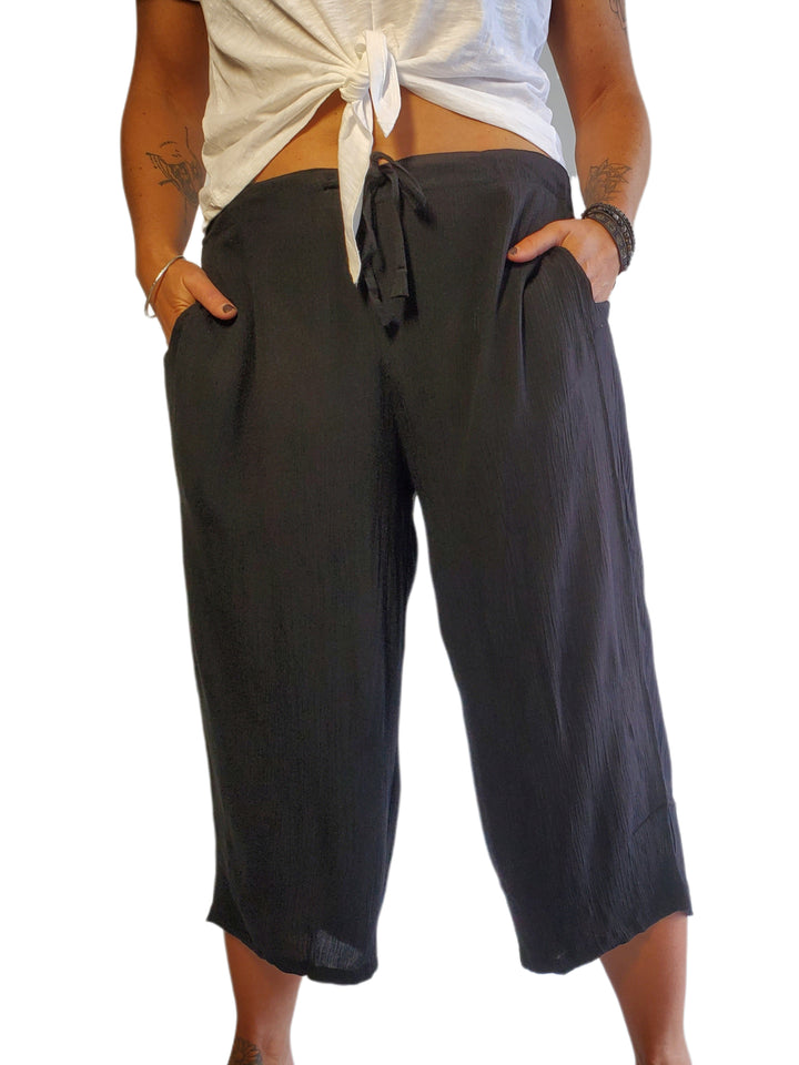 Courtney Capris- Black